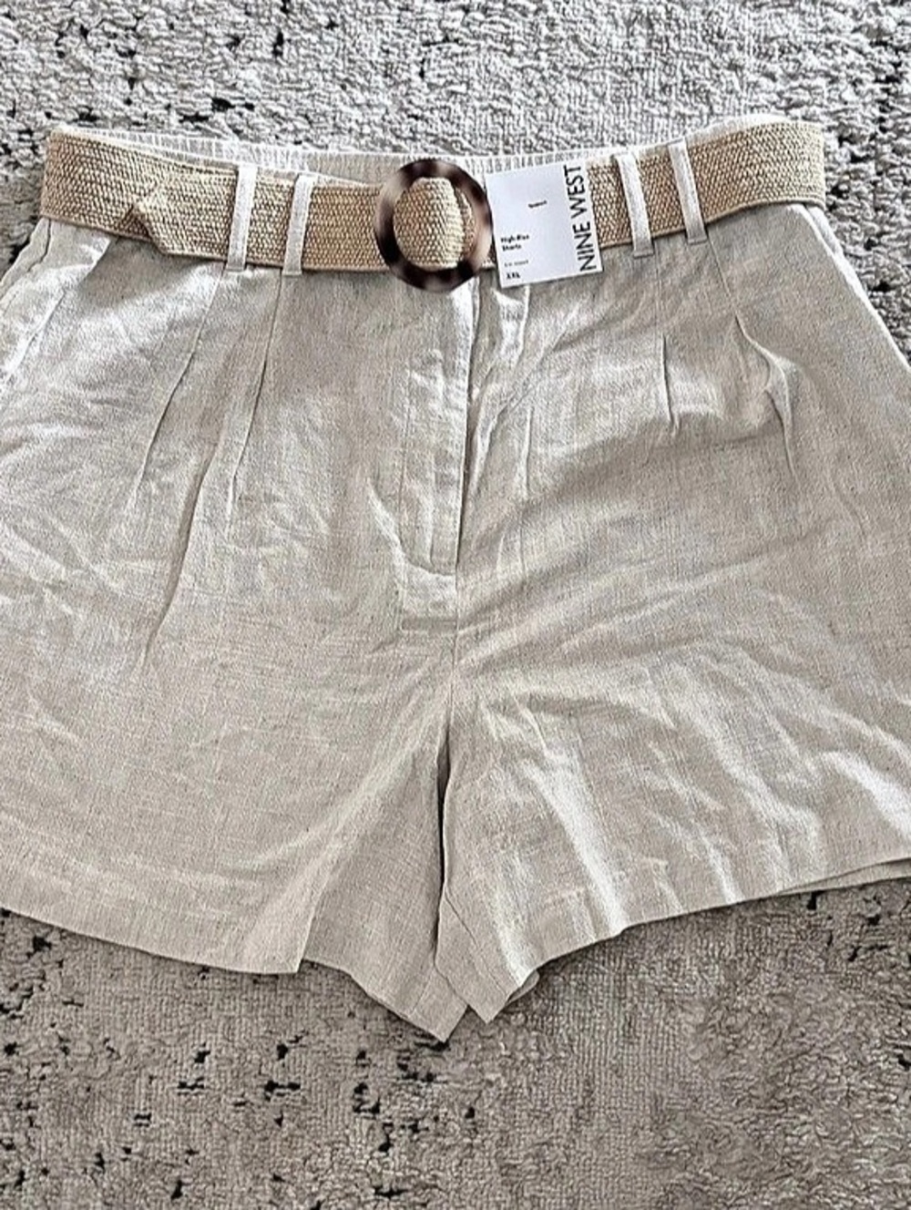 Nine West High-Rise Pleated Shorts with Belt – Natural Flax – XXL NWT